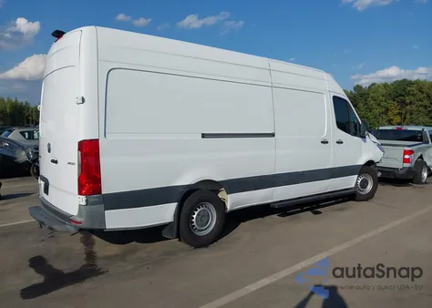 2021 Mercedes-Benz Sprinter 2500 High Roof I4 z USA, uszkodzony, nr VIN W1Y40CHY3MT061484